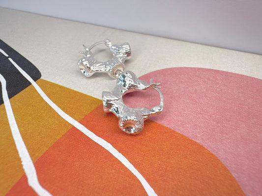-C-U-R-V-I-L-I- Silver Earrings -
